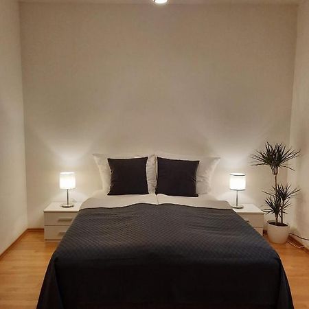 Apartment Prague-2 Rooms Free Parking 외부 사진