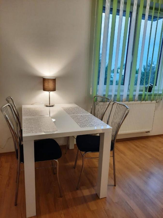 Apartment Prague-2 Rooms Free Parking 외부 사진